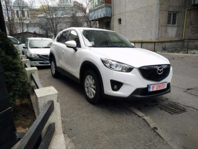 2013 Mazda CX-5.jpg