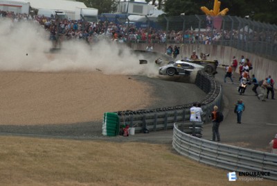 accident Allan McNish 24H 2011-1.jpg